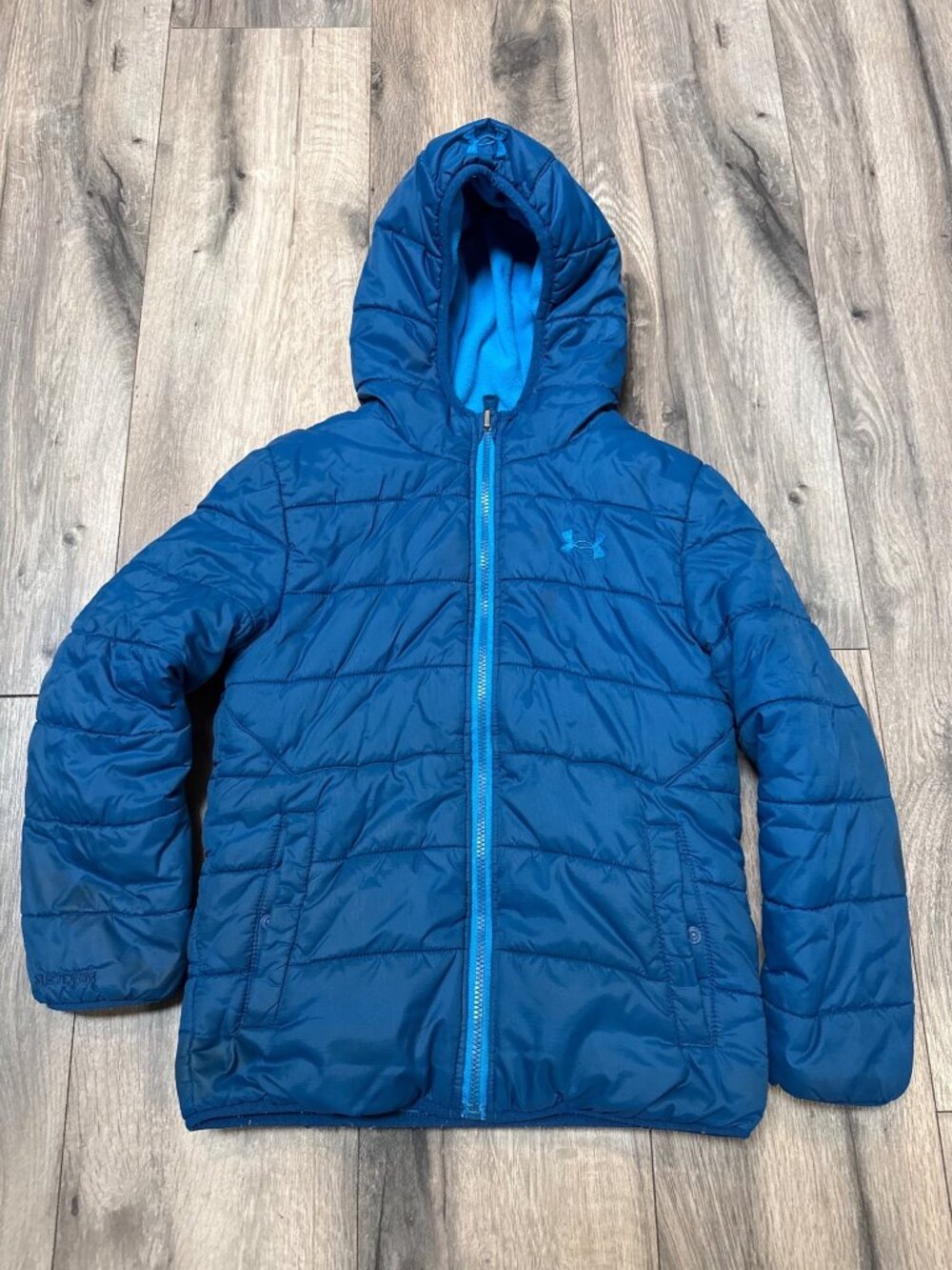 Under Armour Boys Reversible Storm Jacket Blue Size M Lightweight & Water-Resist